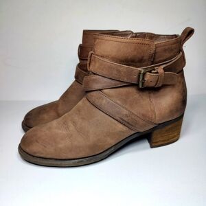 Tara M Gwen Brown Leather Criss Cross Strap Ankle Boots Women’s Shoes Size 9.5